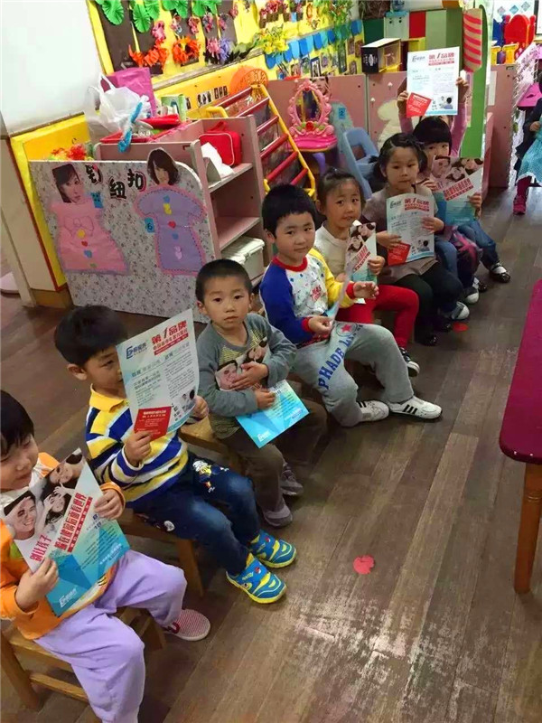 易視界走進學校免費視力普查