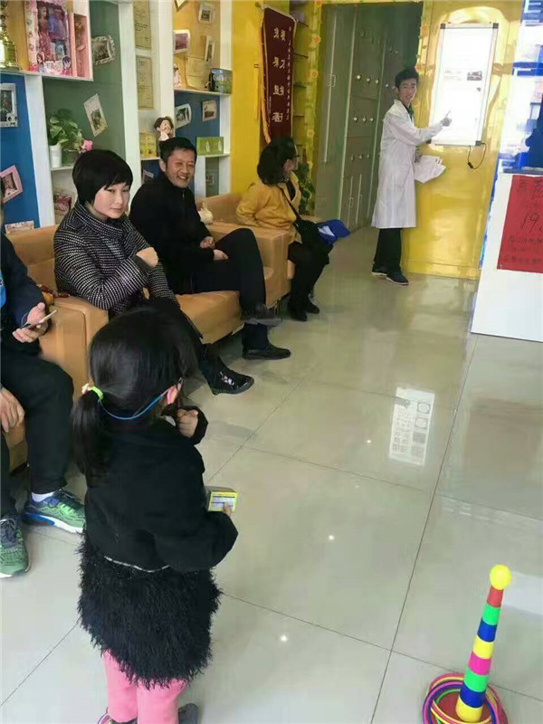 易視界有史以來年紀(jì)最小的弱視小客戶劉紫涵