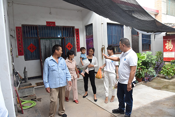 時光總是短暫的，依依不舍的送別時刻