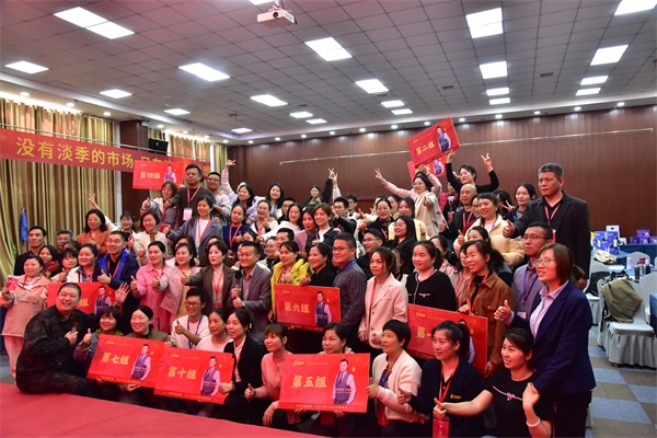 易視界2024鄭州店長(zhǎng)鐵軍訓(xùn)練營(yíng)圓滿收官