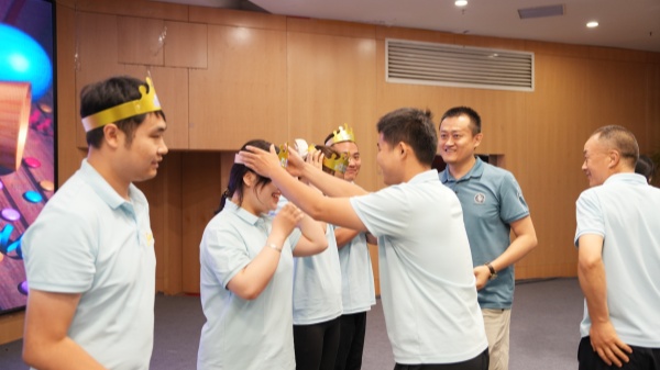 易視界溫馨的集體生日