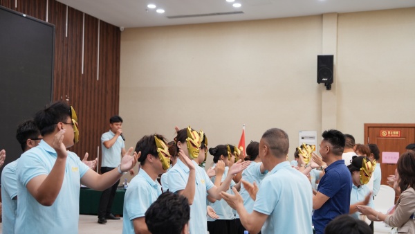 易視界2025年7月嘉獎會暨8月啟動大會精彩瞬間