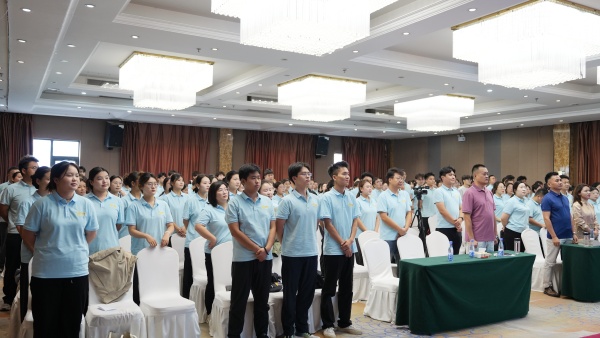 易視界2025年8月嘉獎(jiǎng)會暨9月啟動大會精彩圖集