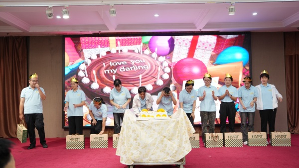 易視界2025年8月嘉獎(jiǎng)會暨9月啟動大會精彩圖集