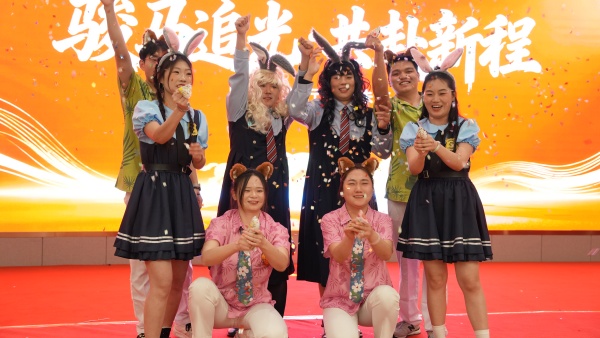 易視界精彩的節(jié)目演出