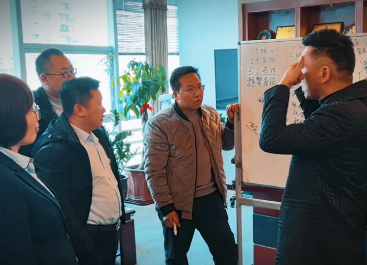 易視界專業(yè)學(xué)術(shù)研討會(huì)激烈進(jìn)行中